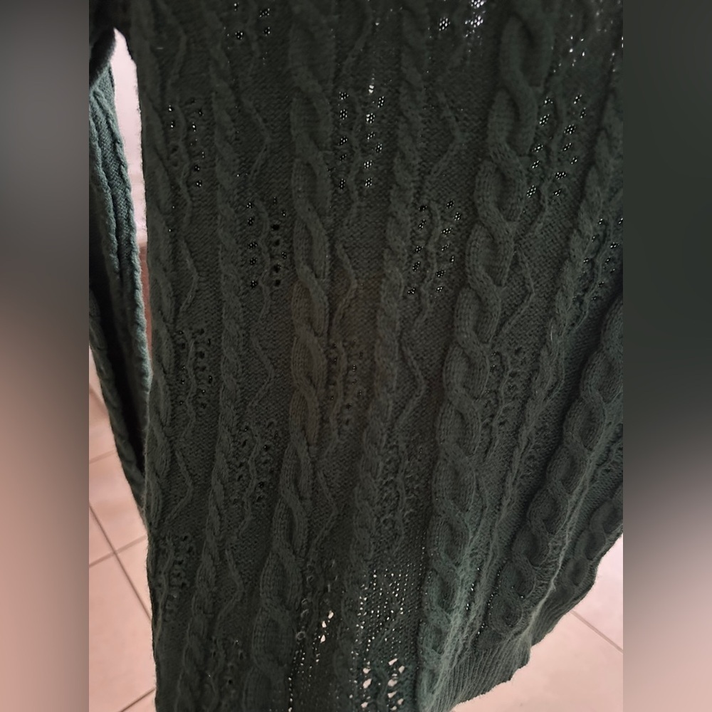 Women's Dark Green Cable Knit Sweater - Picture 3 of 4